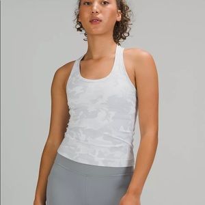 Lululemon Size 2 Nulu tank top